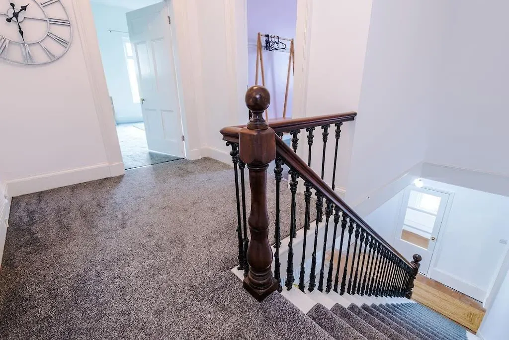 Large Farmhouse, Family Business Stays - Sleeps 8 Chester United Kingdom